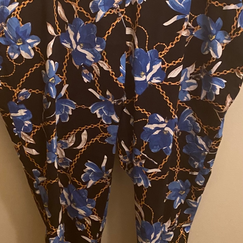 Pantsuit - Picture 3 of 3
